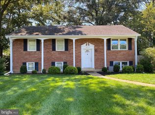 8814 Fort Hunt Rd, Alexandria, VA 22308