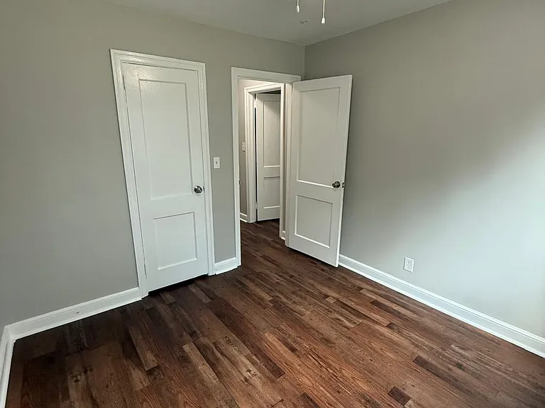 228 Lakeside Ave — Photo 10