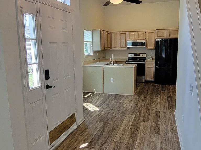 5603 Constitution Ct — Photo 8