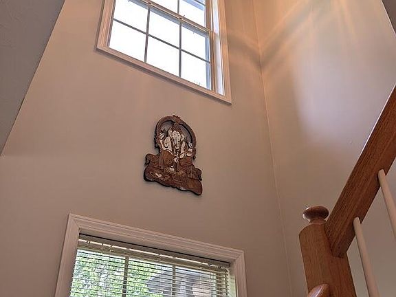 3rd image of 2424 Prescott Ln