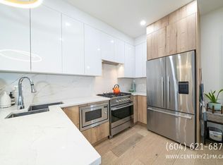369 E 16th Ave #1, Vancouver, BC V5T2Y9