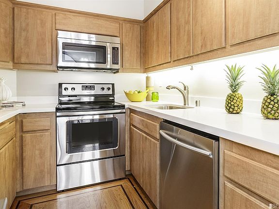 4th image of 900 Bush St APT 514