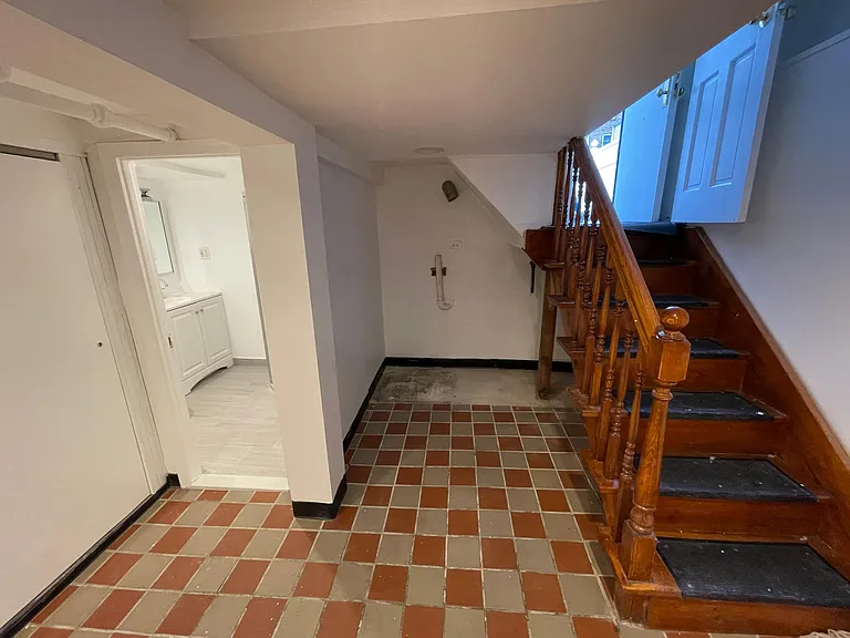 2909 Saint Theresa Ave #BASEMENT — Photo 11