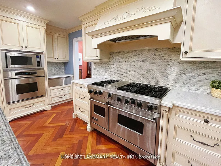 2415 Jarvis St #B5 — Photo 13