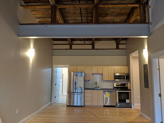 2nd image of 108-114 W Green St W APT 108-1