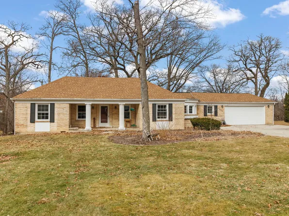 603 Huntley Ter, Crete, IL 60417