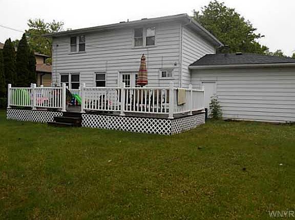 2nd image of 391 Vine Ln