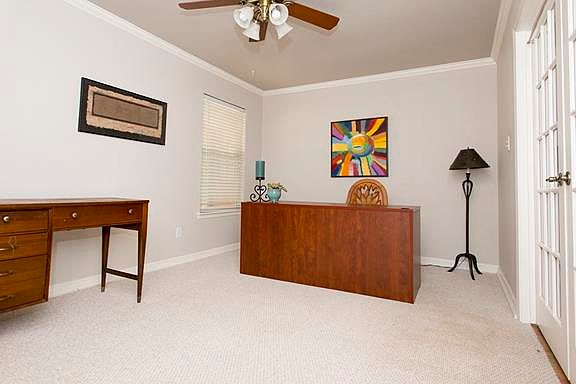 3rd image of 2406 Walsh Dr
