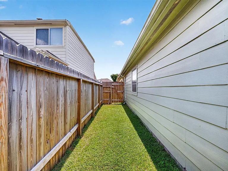 9241 Clearwood Landing Blvd — Photo 45