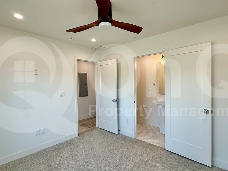 825 N 9th Ave #1 — Photo 8