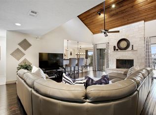 2025 Oceanview Dr, Seabrook, TX 77586