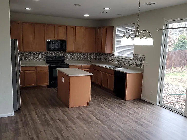 Large, well designed kitchen.