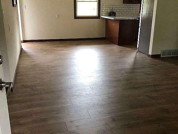 3rd image of 3205 Missouri Valley Dr