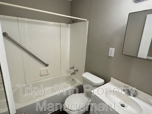 8326 Midwood Ave, Saint Louis, MO 63134