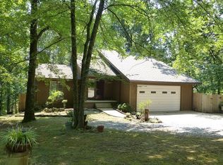 946 Columbia Hwy, Hohenwald, TN 38462