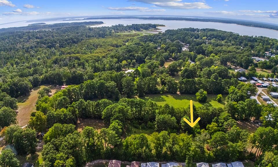 1st image of 348 Mott Rd