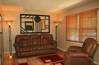 3rd image of 4007 W 62nd Ter