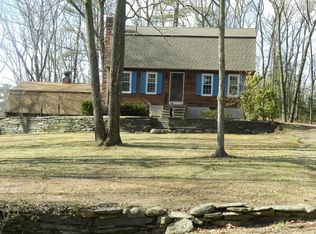 11 Ledgewood Cir, Belchertown, MA 01007