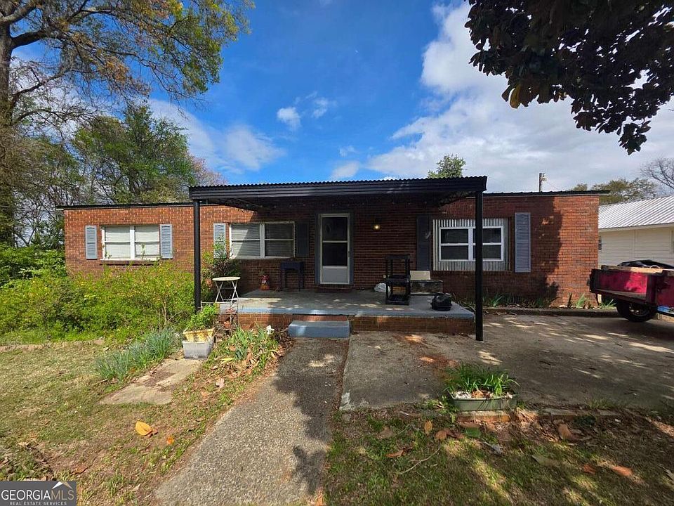 1st image of 330 Augusta Ave