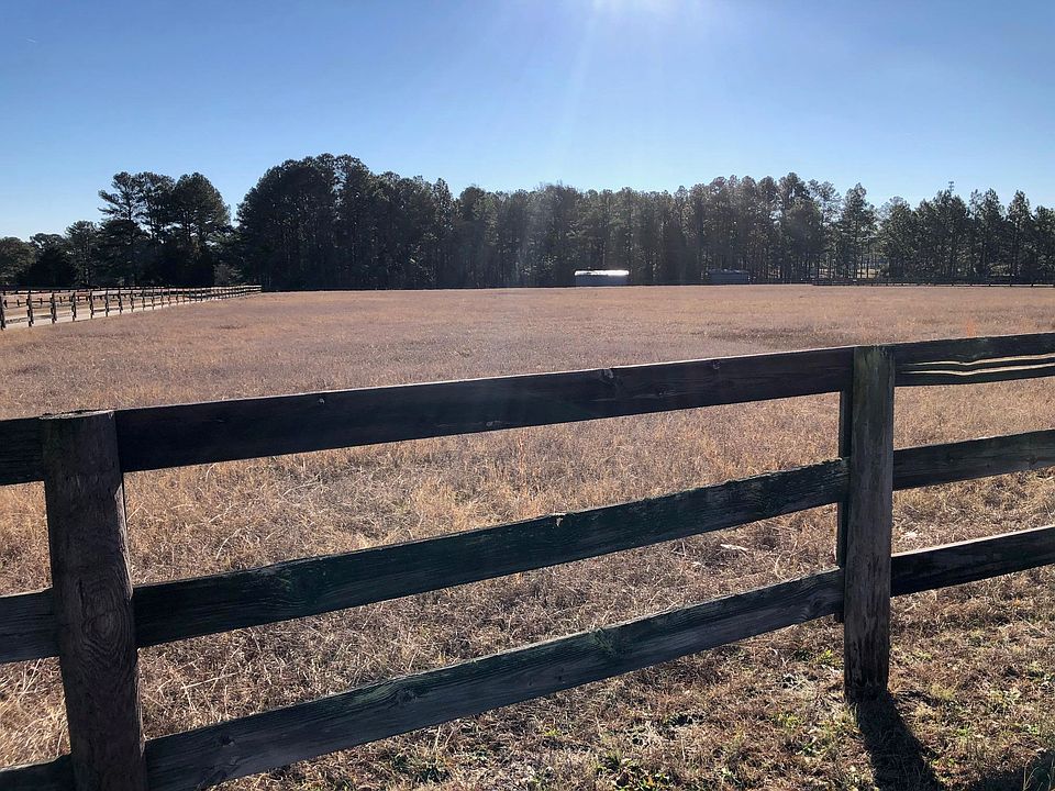 1st image of 174 Horse Pen Ln