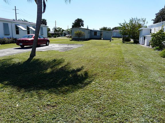 2nd image of 407 Hawk Dr