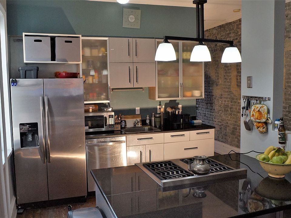 5 - Kitchen