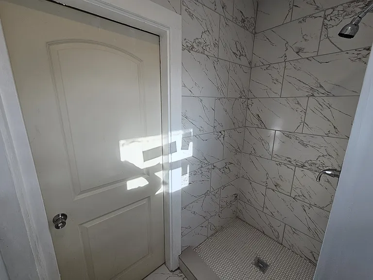 108 S Sunland Dr #C — Photo 8