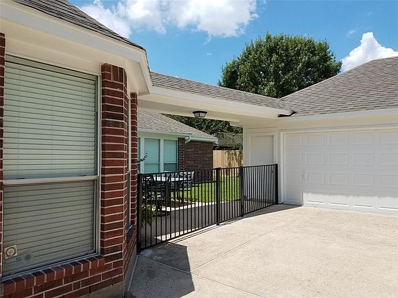 5th image of 7611 Limber Bough Dr