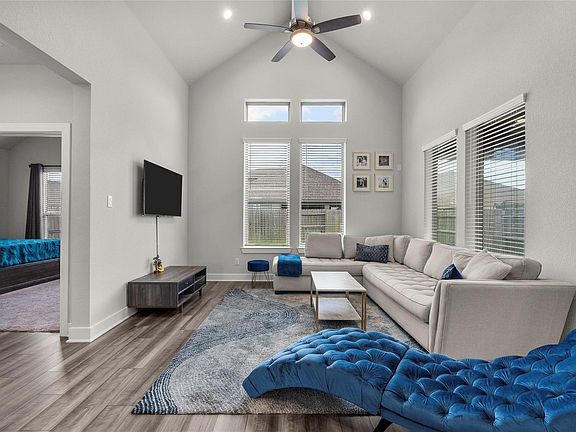 4th image of 13224 Diamond Reef Ln