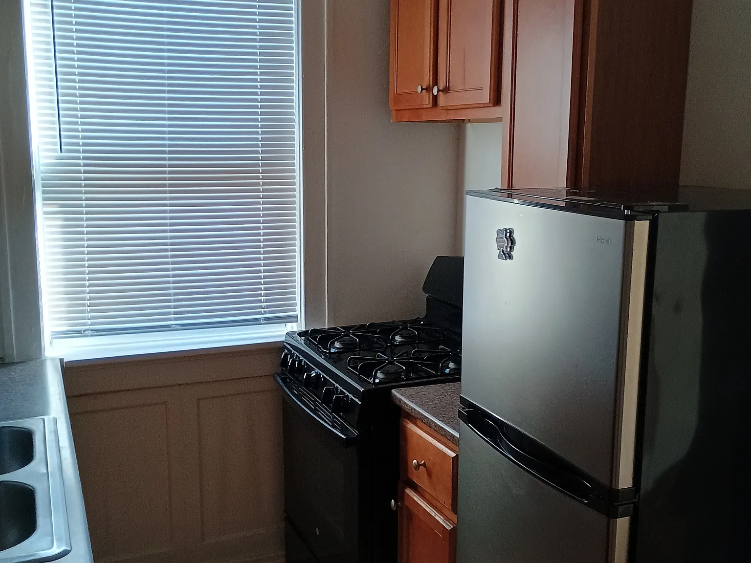 2 bed, 950 sqft, $1,300 — Photo 3