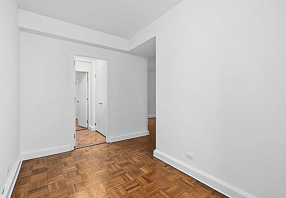 3rd image of 136 E 55th St APT 5O