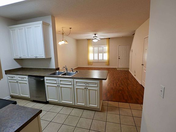 5th image of 609 Glade Fern Way