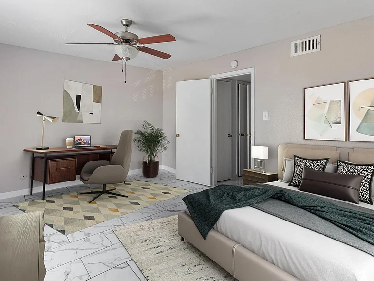 Sharpstown Manor — Photo 17