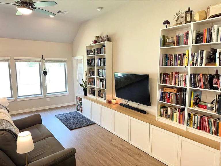 21759 Thicket Point Ln — Photo 10