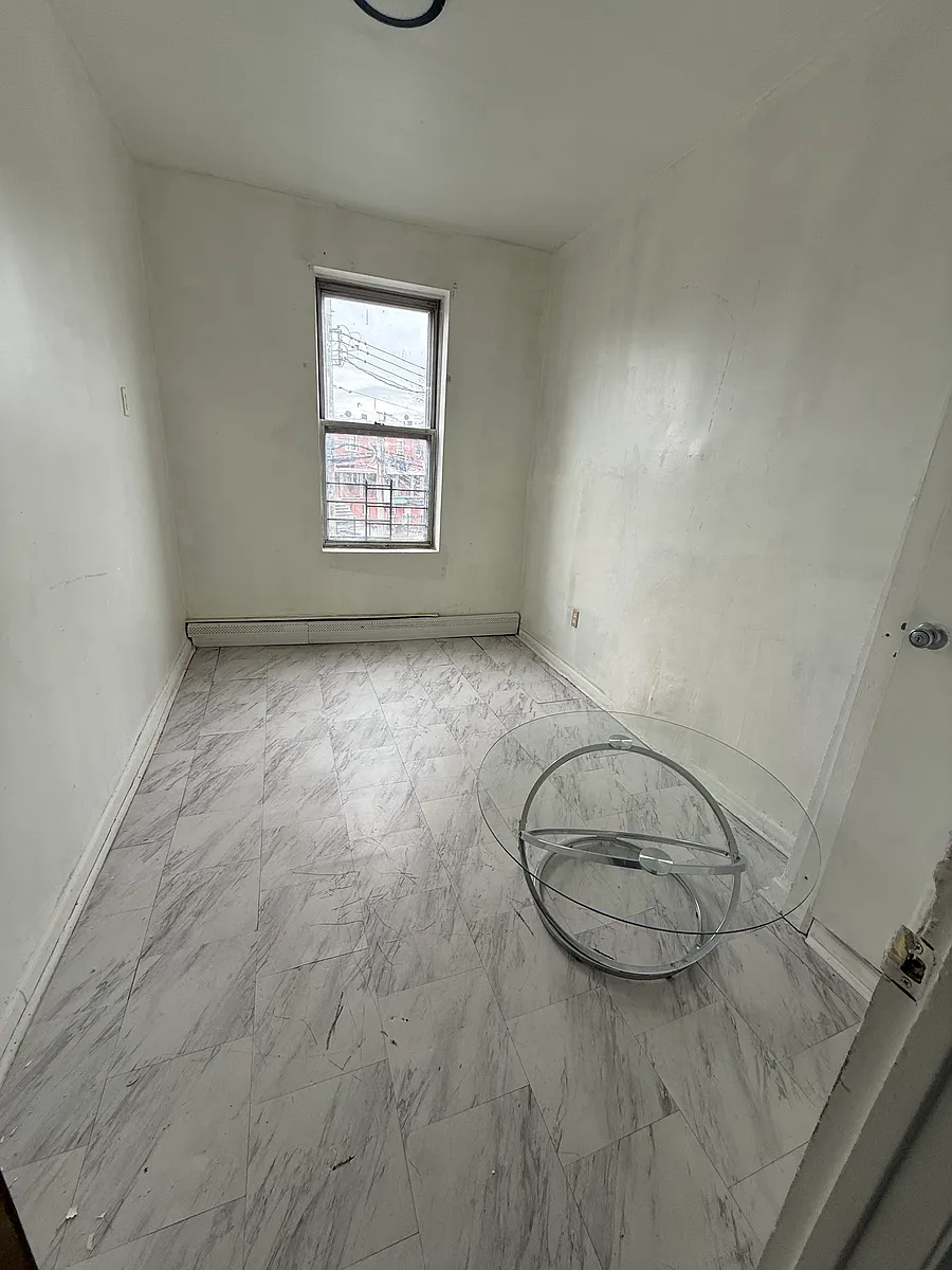 Building Photo - 1301 Needham Ave #2F