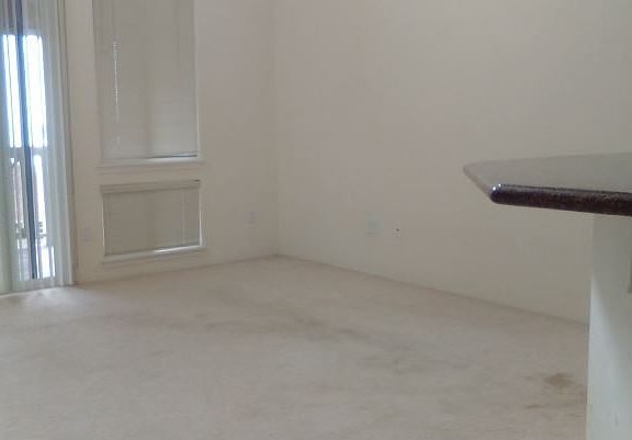 5th image of 75-5919 Alii Dr APT K22