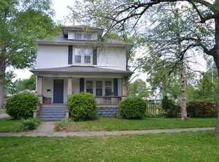406 Linden Ave, Centralia, IL 62801