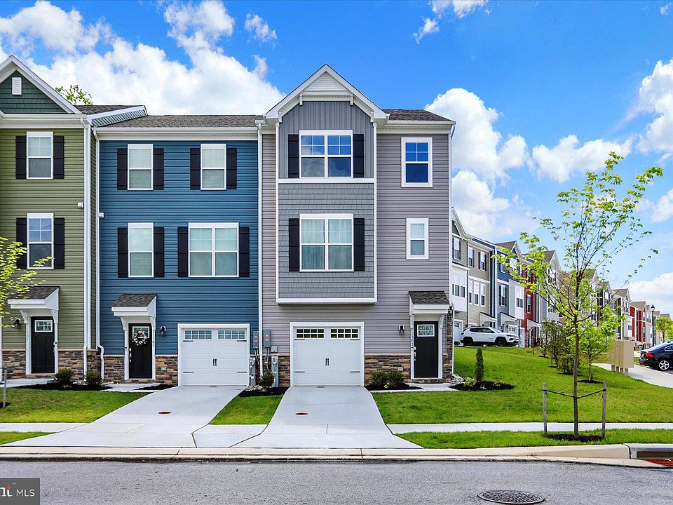 1st image of 11301 Carobel Ct