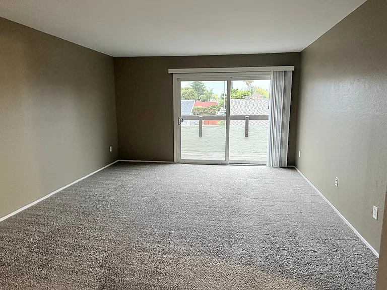 301 Tradewinds Dr — Photo 17