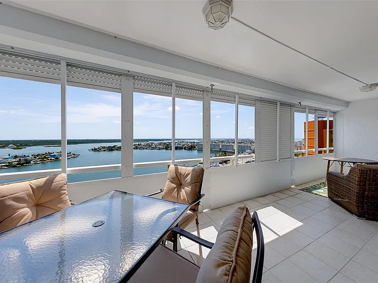 17920 Gulf Blvd #1808 — Photo 27