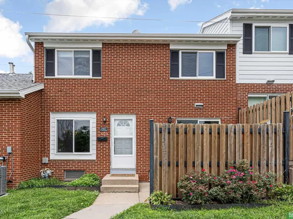2427 S 3rd Street Plz, Omaha, NE 68108