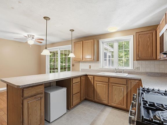 4th image of 27 Saint John Lane