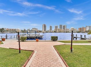 Golden Isles Yacht Club, Hallandale Beach, FL 33009