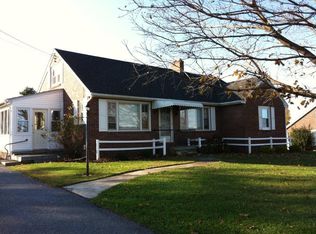 114 Voganville Rd, New Holland, PA 17557
