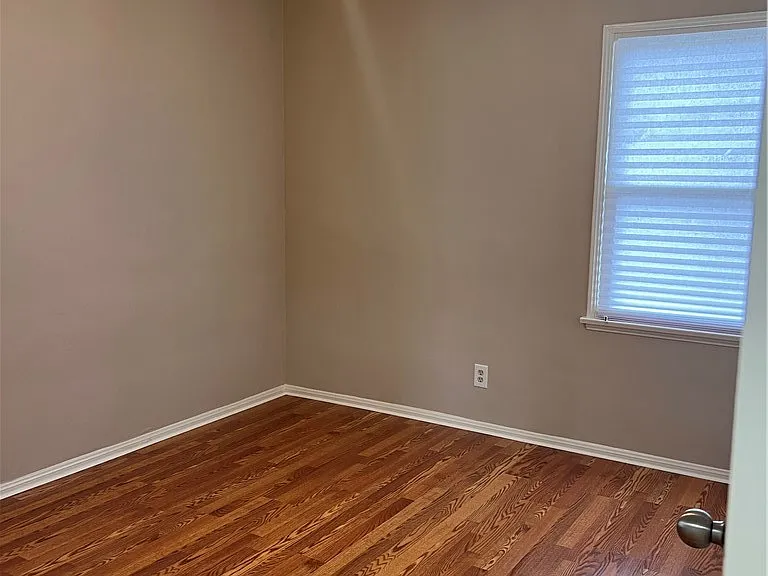 6607 Aura Ave — Photo 15