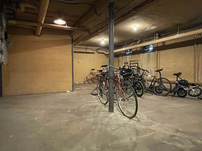 98 Morton St #60C — Photo 12