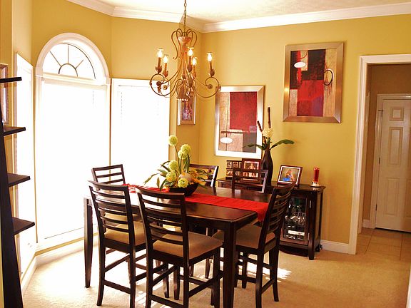 Casual Dining Room