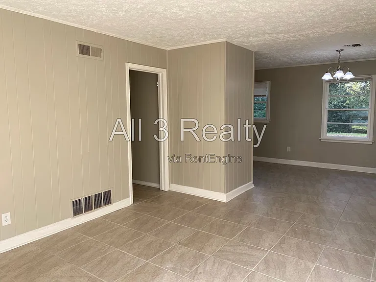 1717 Robison Hill Rd — Photo 6