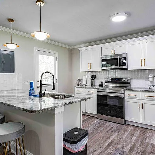 1113 E Oak Dr — Photo 12