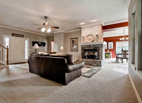 3rd image of 6124 W Pleasant Dr